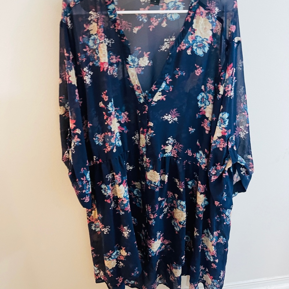 Torrid floral navy sheet blouse 5x